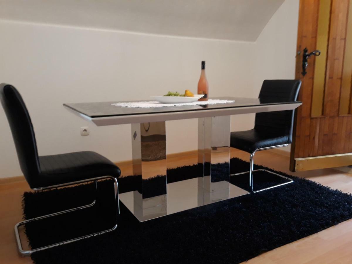 City Apartment Visoko Buitenkant foto